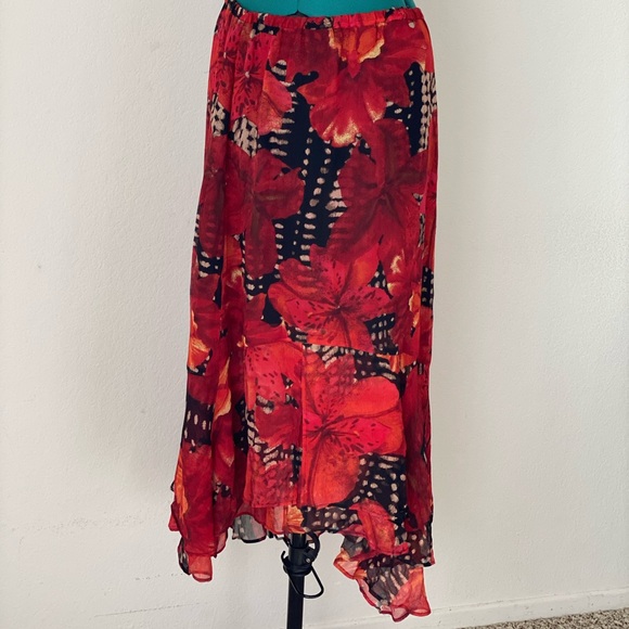 Red Black Floral Ruffle chiffon skirt size M/L - Picture 2 of 12